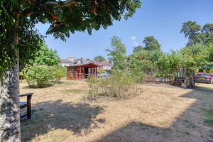 Communal Grounds- click for photo gallery